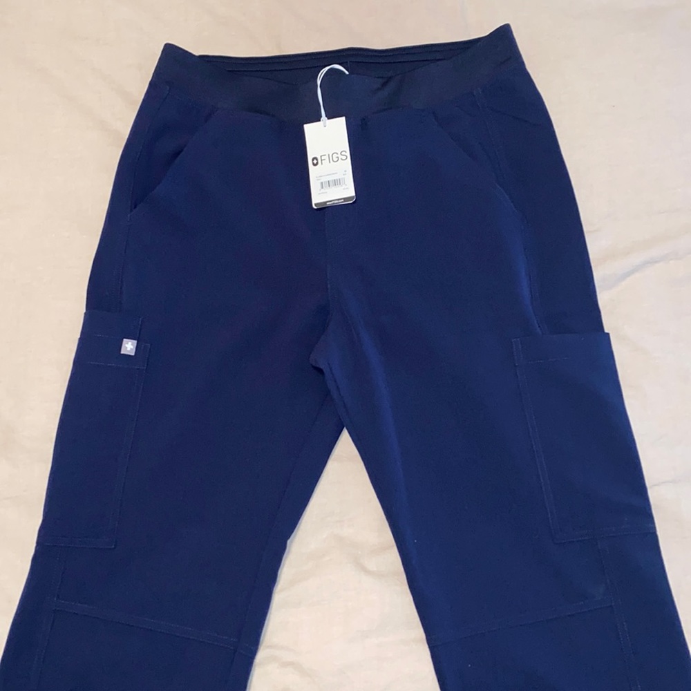 Men’s Axim 2.0 figs scrub bottom